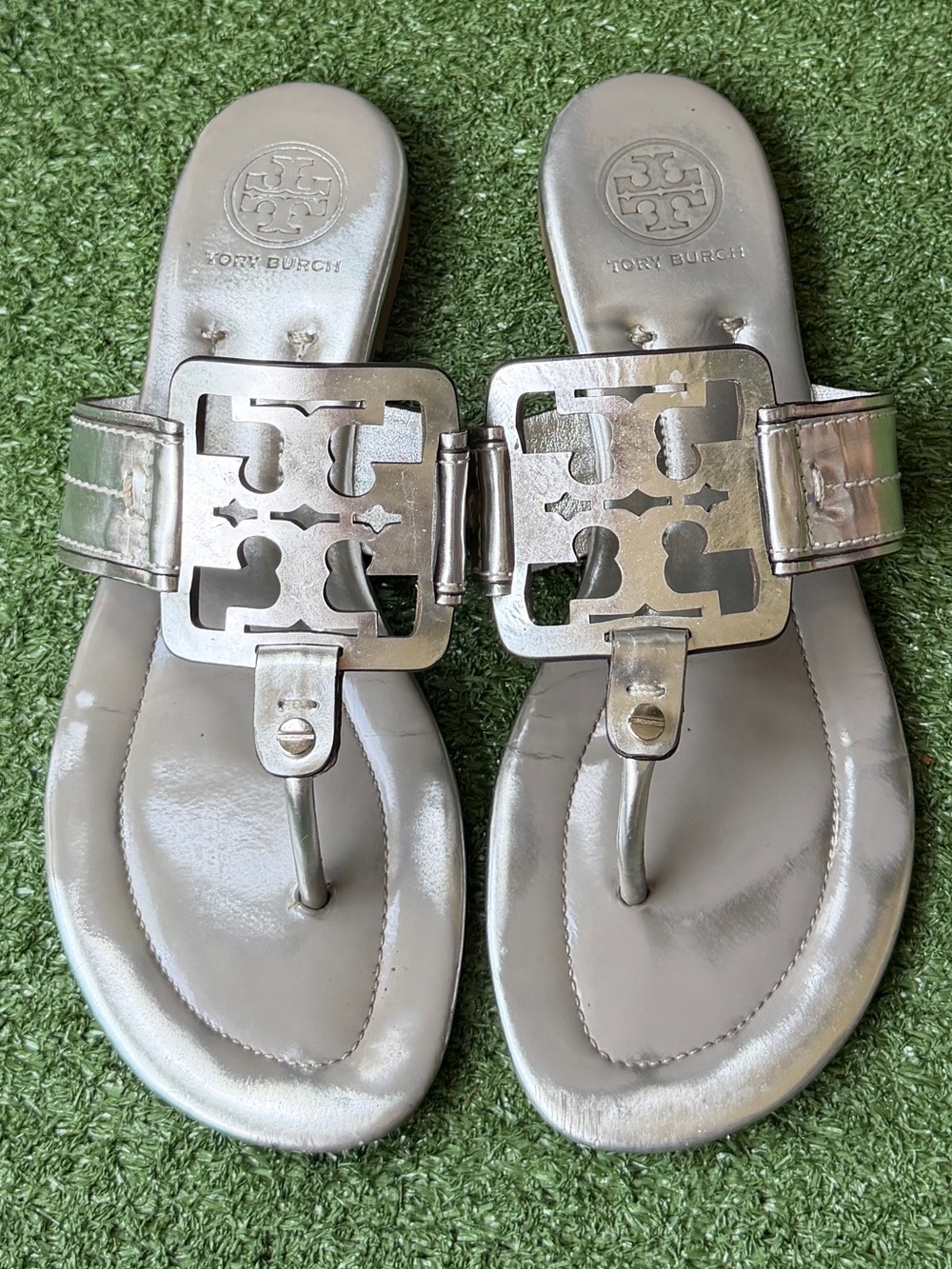 Tory Burch Silver Metallic Women’s Miller Thong Sandals